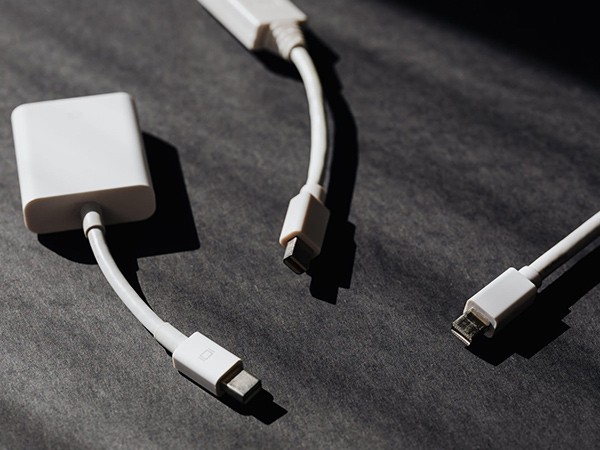 富豪盛塑膠適配器注塑加工案例